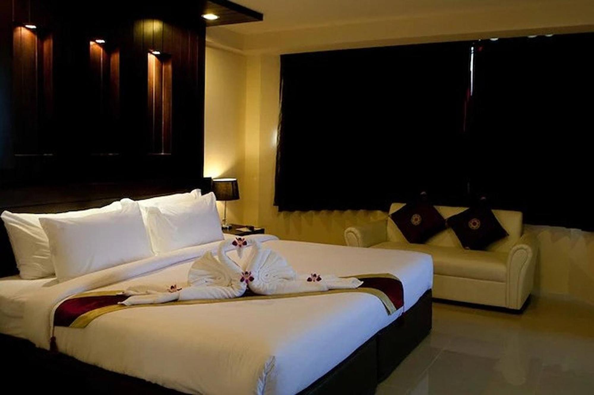 Suncity Hotel Паттайя Экстерьер фото